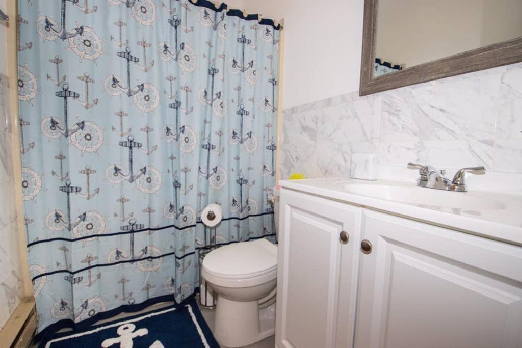 Entire 3 Bedroom Adventure Chalet, Near The Best Of The Poconos イースト・ストラウズバーグ エクステリア 写真